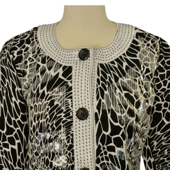 Chicos Sequin Shirt Jacket Blazer Black White Flowers Sz Small 0 Button Front. - Picture 2 of 16